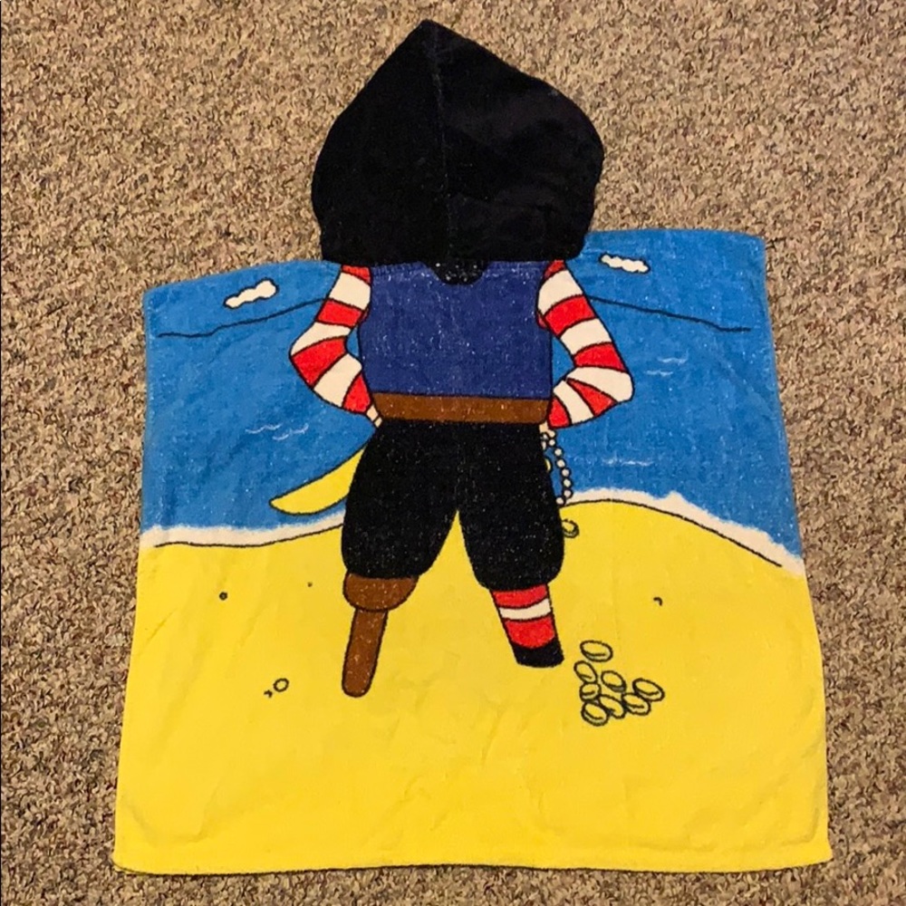 Cooper Pirate Bath Beach Towel personalized Youth - Picture 4 of 4